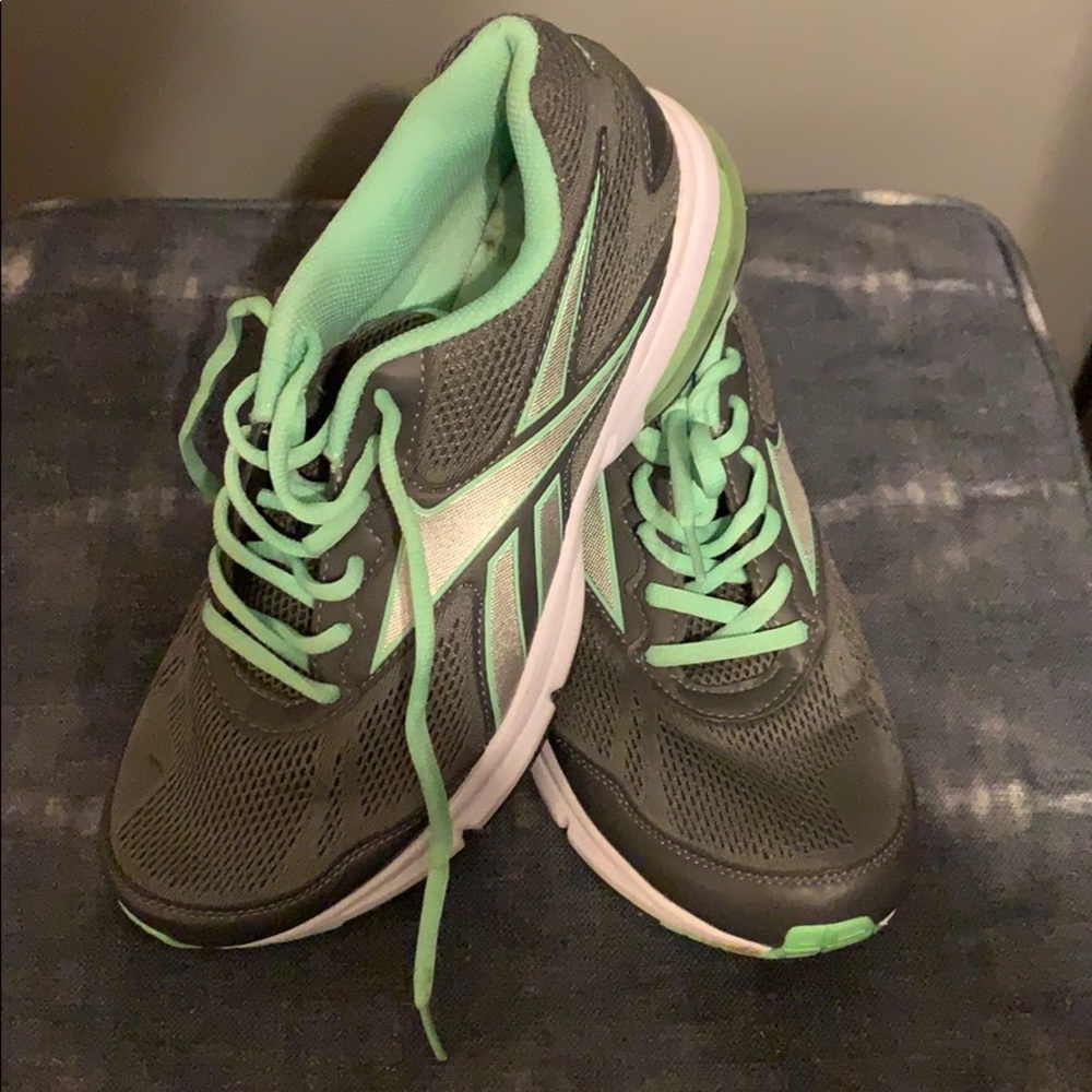 Reebok Tennis Shoes